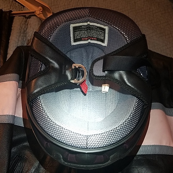 Ladies leathers and Helmet half shell. Brand new. - Picture 4 of 7